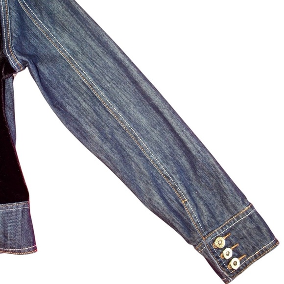 Custom Boho Chic Denim Jacket – Lion Velvet Back Detail, XS/S Form Fitting - Picture 10 of 17